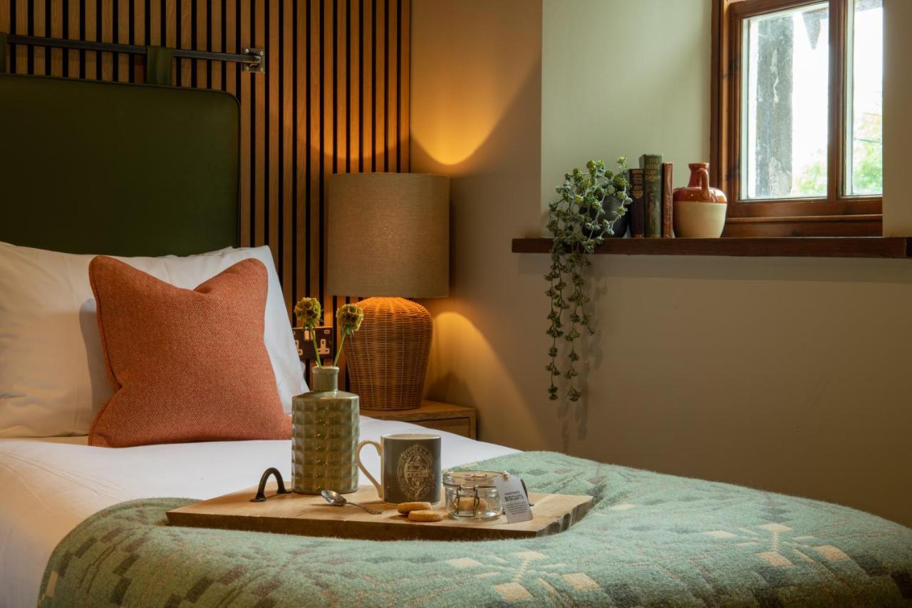 Hotel The Lister Arms à Malham Extérieur photo