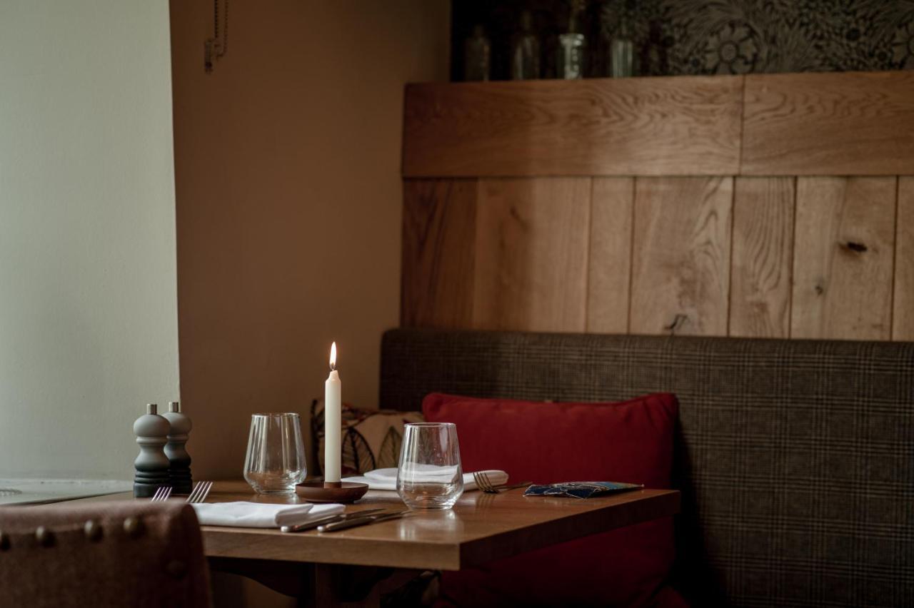 Hotel The Lister Arms à Malham Extérieur photo