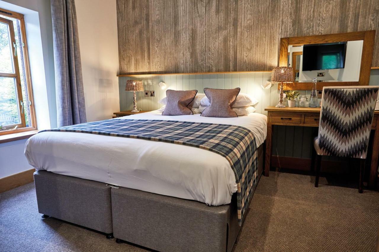 Hotel The Lister Arms à Malham Extérieur photo